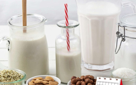 It's August 22th: Plant Milk Day 