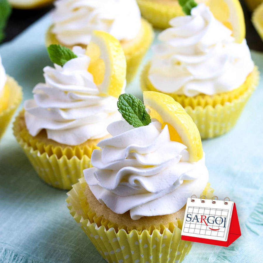 It's December 15th and it's Lemon Cupcake Day 