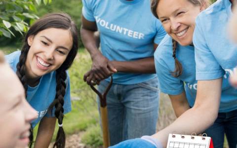 It's December 5th and it's Volunteer Day 