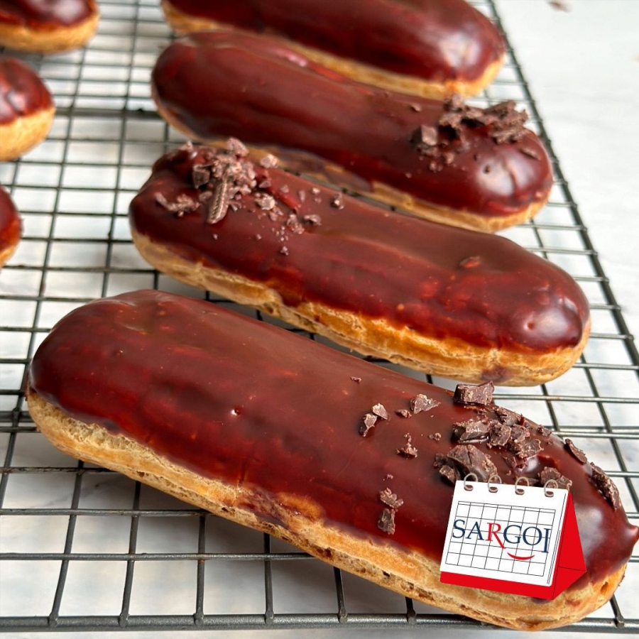 It's June 22nd: Chocolate Eclair Day